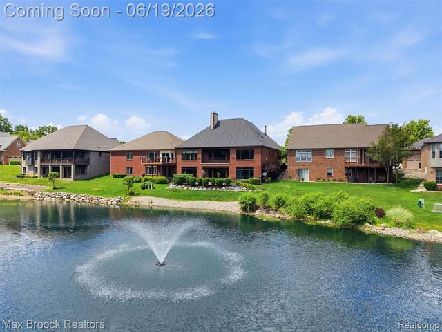 7822 Firestone Lane 35, Washington, MI 48094