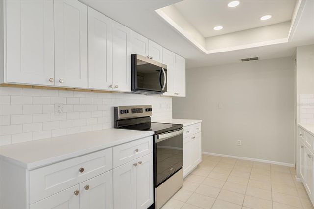 3569 OAK LAKE DRIVE, Palm Harbor, FL 34684