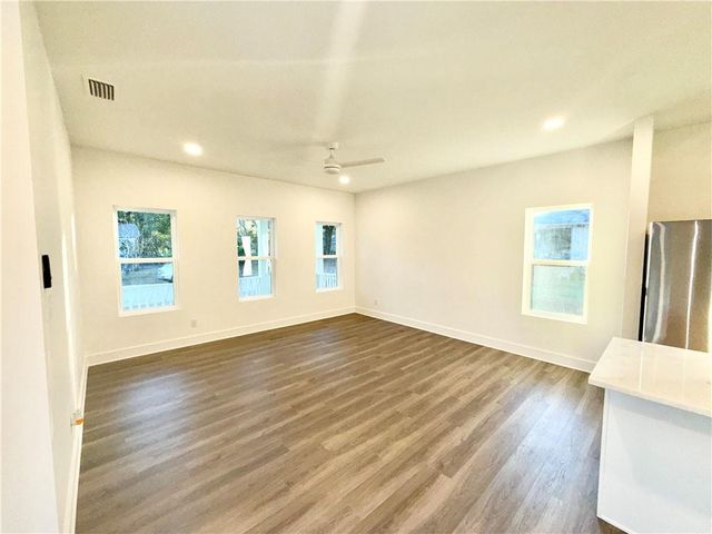 865 Edwards Street, Mobile, AL 36610