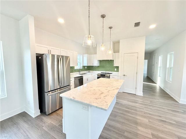 865 Edwards Street, Mobile, AL 36610