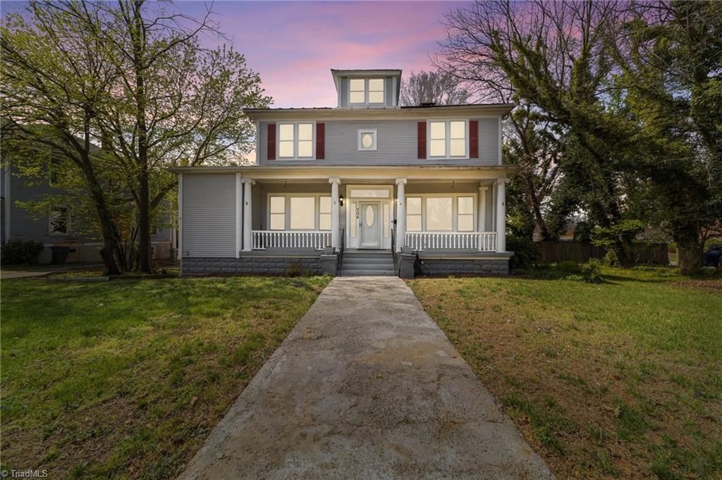 704 S Main Street, Reidsville, NC 27320