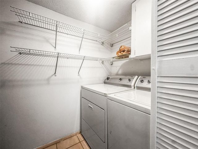 225 COUNTRY CLUB DRIVE D237, Largo, FL 33771