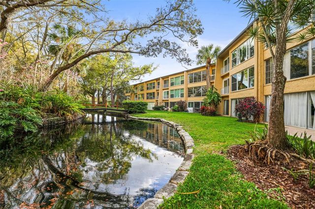 225 COUNTRY CLUB DRIVE D237, Largo, FL 33771