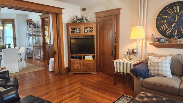 301 NW First Street, Elkader, IA 52043