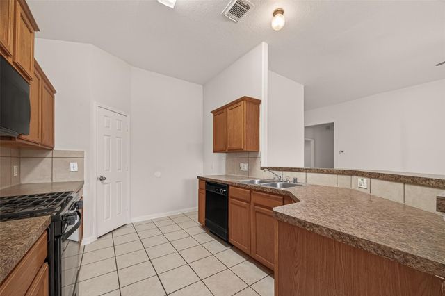 1918 Riane Lane, Houston, TX 77049