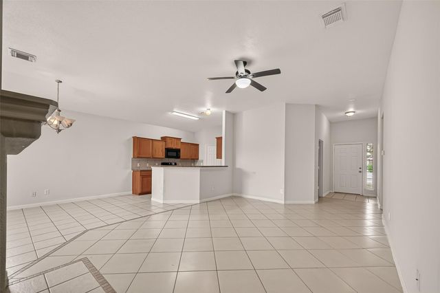 1918 Riane Lane, Houston, TX 77049