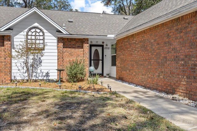 2712 Summertree Ln, Gulf Breeze, FL 32563