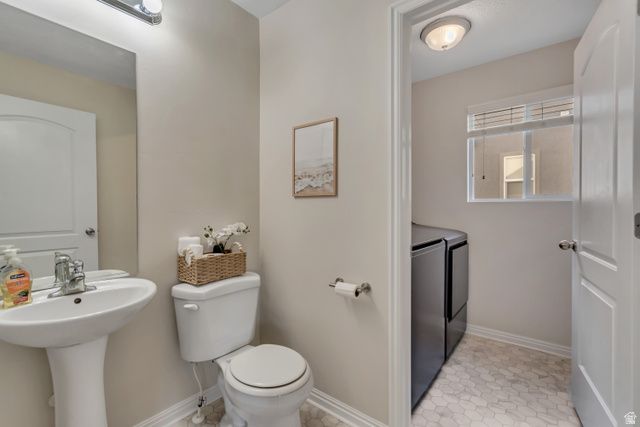 2957 E LOOKOUT DR, Eagle Mountain, UT 84005