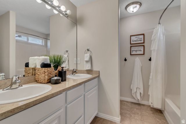 2957 E LOOKOUT DR, Eagle Mountain, UT 84005