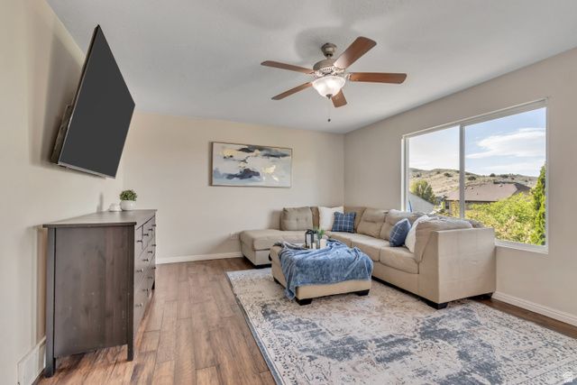 2957 E LOOKOUT DR, Eagle Mountain, UT 84005