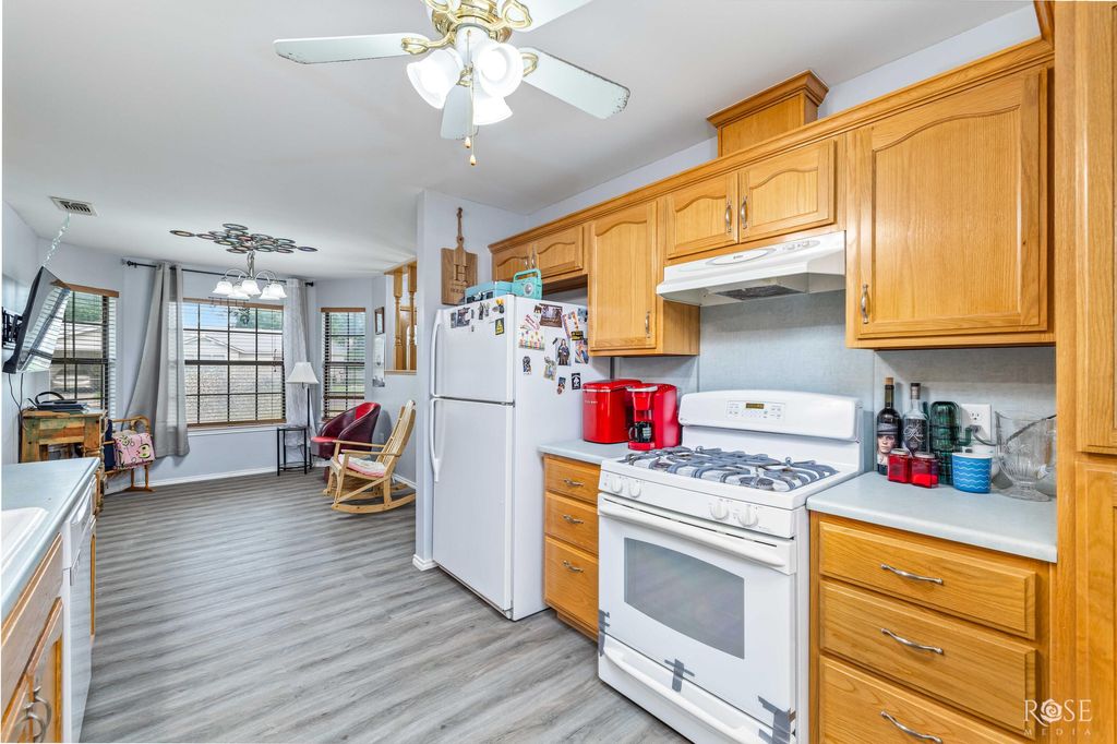 Image 12 of property listing at 57 W 34th Street, San Angelo, TX 76903