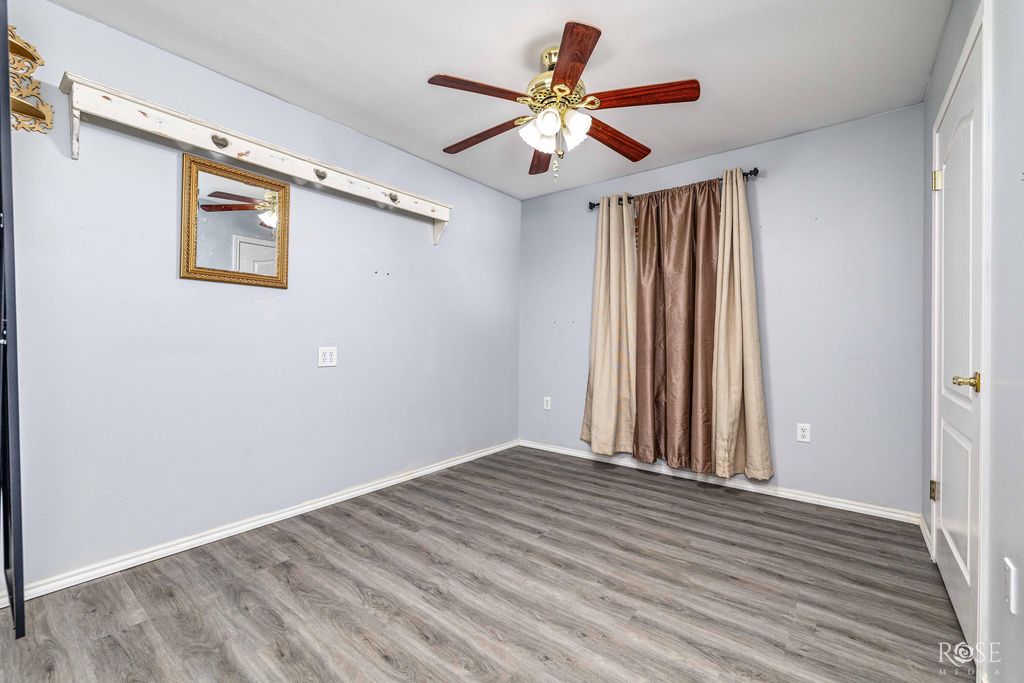 Image 18 of property listing at 57 W 34th Street, San Angelo, TX 76903