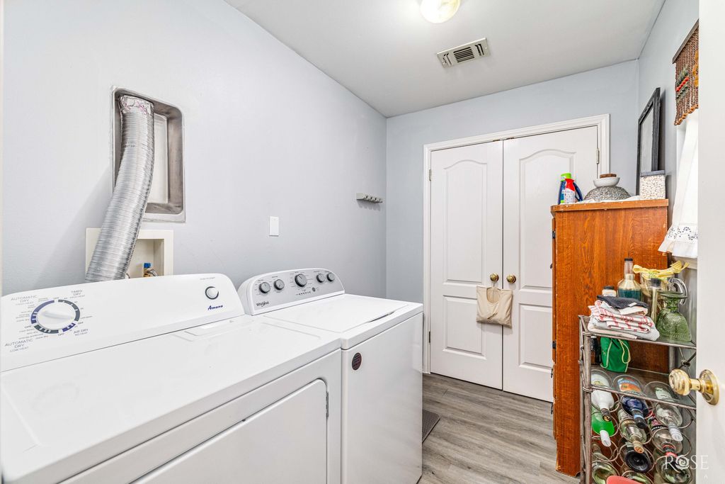 Image 21 of property listing at 57 W 34th Street, San Angelo, TX 76903