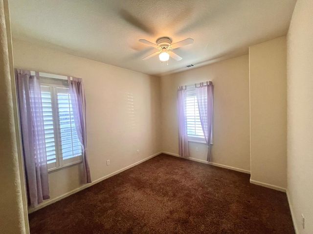 9762 Deep Water Ln, Stockton, CA 95219