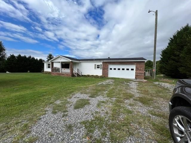 180 Cedar Lake Trail, Mount Airy, NC 27030