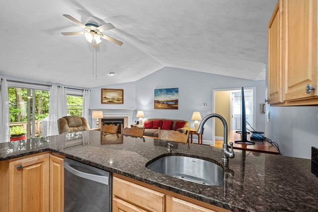 1 Trent Road, Hooksett, NH 03106