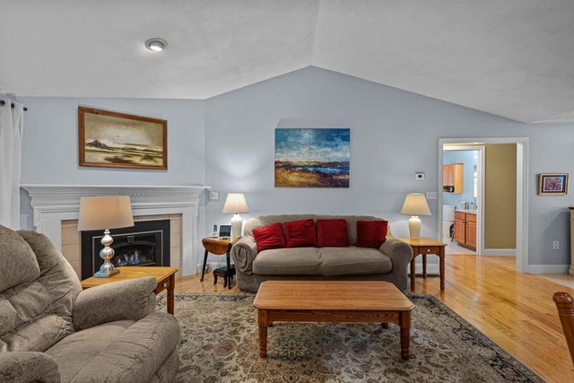 1 Trent Road, Hooksett, NH 03106