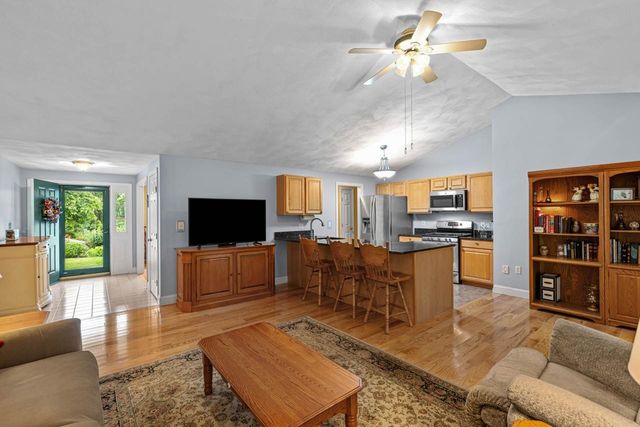 1 Trent Road, Hooksett, NH 03106