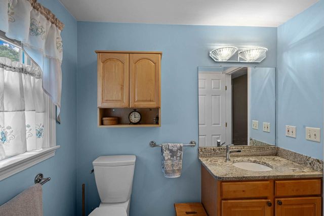 1 Trent Road, Hooksett, NH 03106