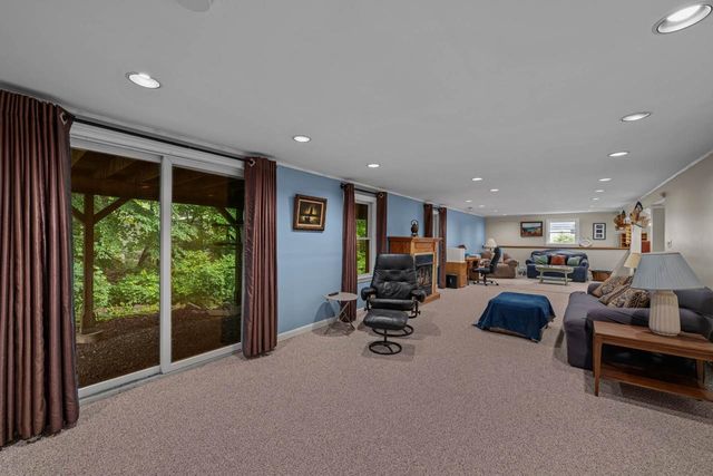 1 Trent Road, Hooksett, NH 03106