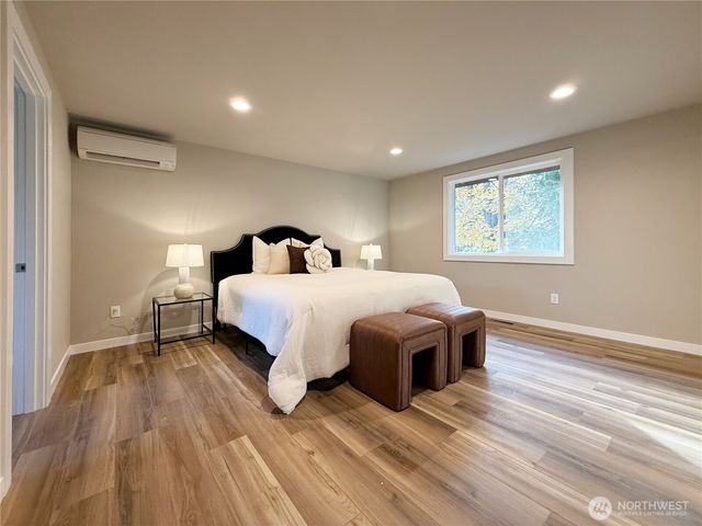 15905 118th Place NE, Bothell, WA 98011