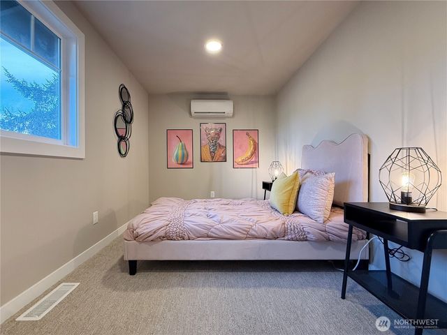 15905 118th Place NE, Bothell, WA 98011