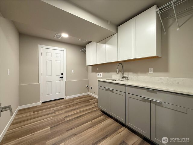 15905 118th Place NE, Bothell, WA 98011