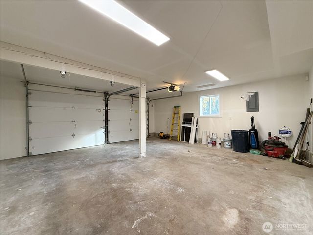 15905 118th Place NE, Bothell, WA 98011