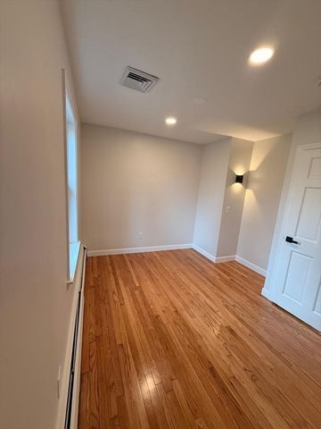 260 Cumberland Ave, North Attleboro, MA 02760