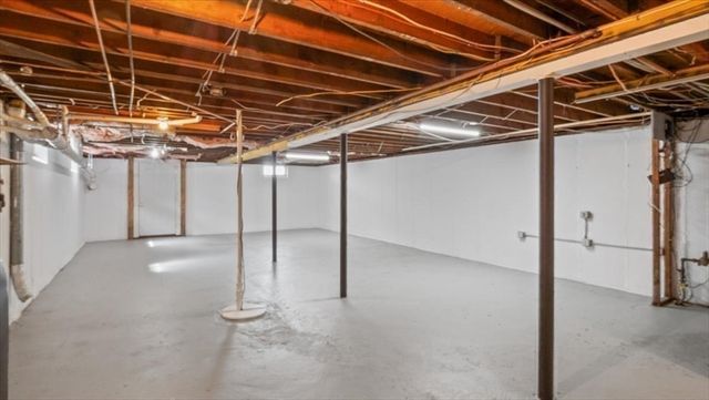 260 Cumberland Ave, North Attleboro, MA 02760