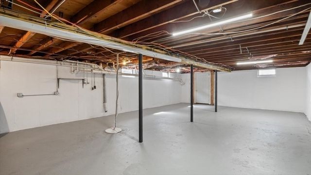 260 Cumberland Ave, North Attleboro, MA 02760