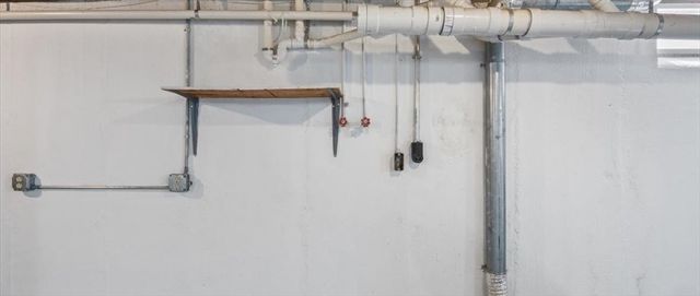 260 Cumberland Ave, North Attleboro, MA 02760