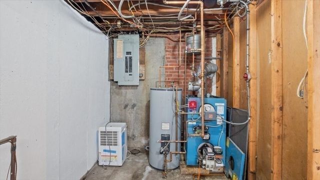 260 Cumberland Ave, North Attleboro, MA 02760