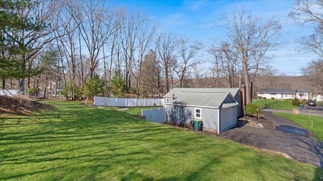 260 Cumberland Ave, North Attleboro, MA 02760