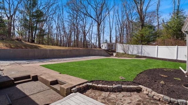 260 Cumberland Ave, North Attleboro, MA 02760