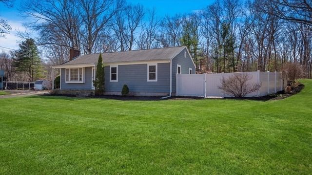 260 Cumberland Ave, North Attleboro, MA 02760