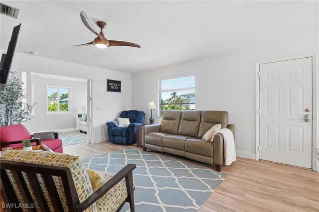 7 Avenida Carita, Fort Myers Beach, FL 33931