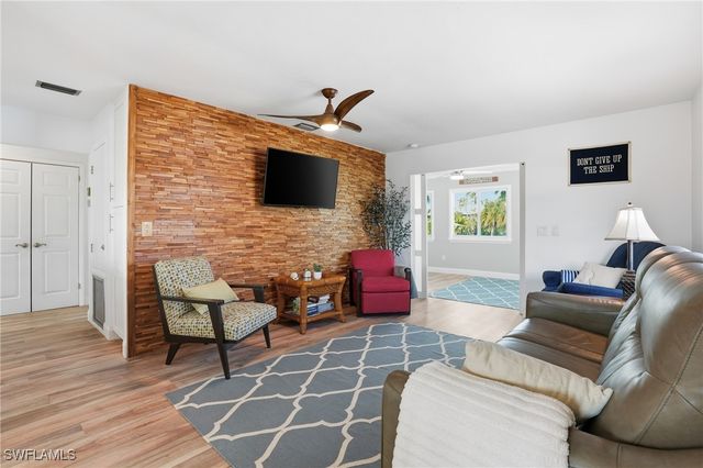 7 Avenida Carita, Fort Myers Beach, FL 33931