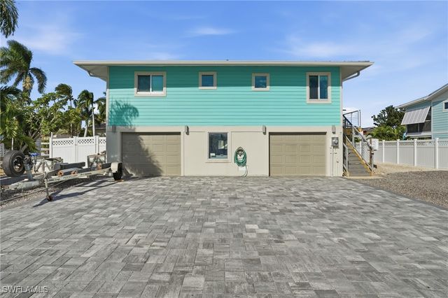 7 Avenida Carita, Fort Myers Beach, FL 33931