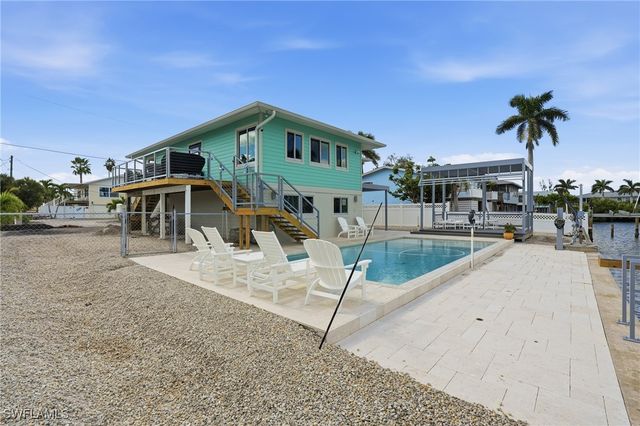 7 Avenida Carita, Fort Myers Beach, FL 33931