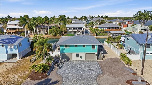 7 Avenida Carita, Fort Myers Beach, FL 33931