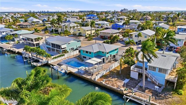 7 Avenida Carita, Fort Myers Beach, FL 33931