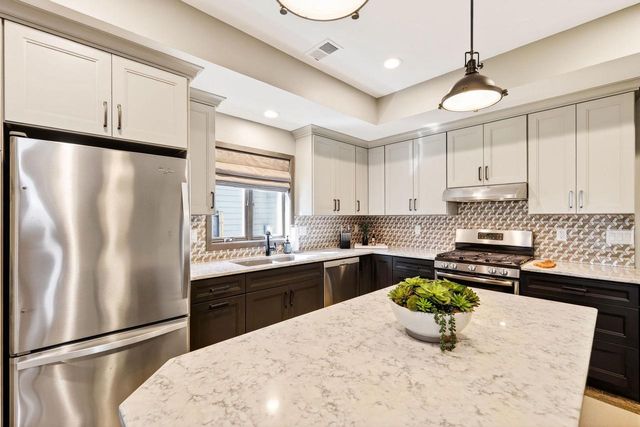 2830 Tomahawk Court, Middleton, WI 53562