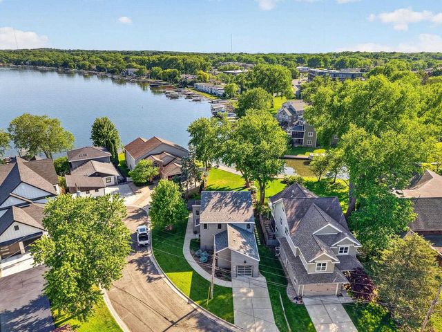2830 Tomahawk Court, Middleton, WI 53562