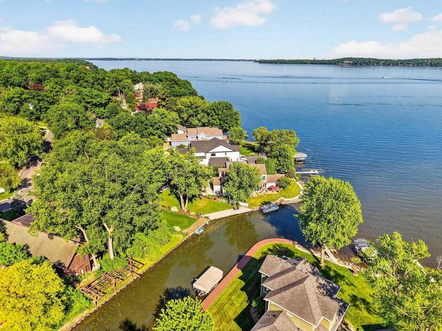 2830 Tomahawk Court, Middleton, WI 53562