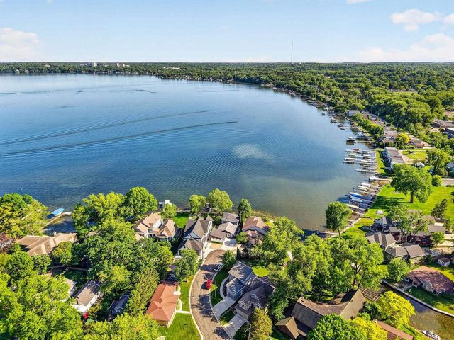 2830 Tomahawk Court, Middleton, WI 53562