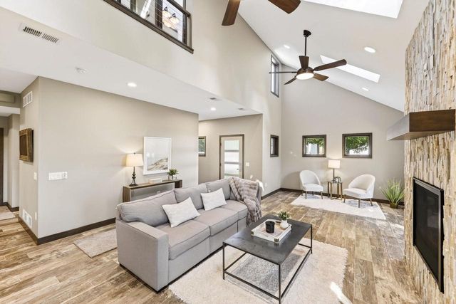 2830 Tomahawk Court, Middleton, WI 53562
