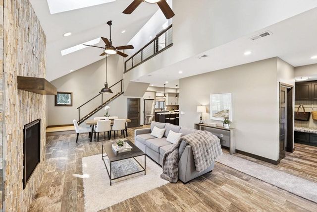 2830 Tomahawk Court, Middleton, WI 53562