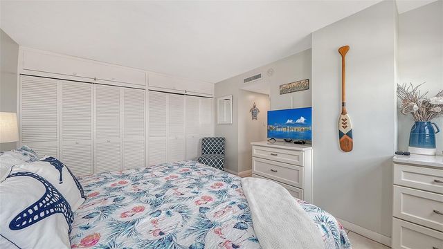 1255 TARPON CENTER DRIVE 406, Venice, FL 34285