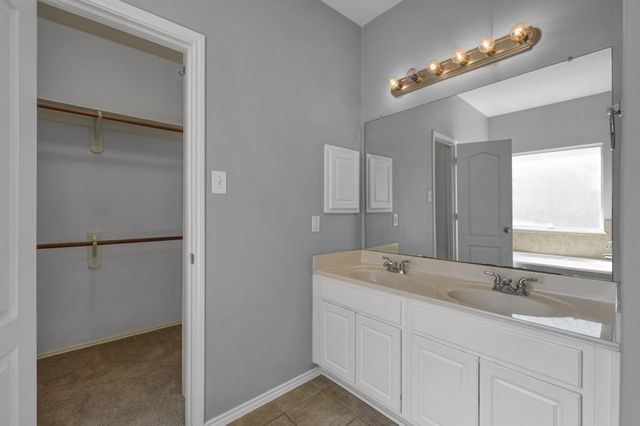 30327 Deleon Fields Drive, Spring, TX 77386